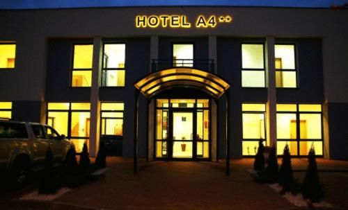 Отель Hotel A4 MOP Zastawie Явожно-4